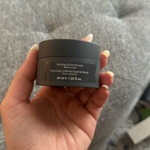 Monat men’s molding shine pomade